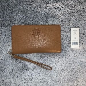 NWT Tory Burch bombe smartphone wristlet